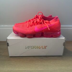 Nike Air VaporMax FlyKnit 2017 Hyper Punch Pink Blast Size 8